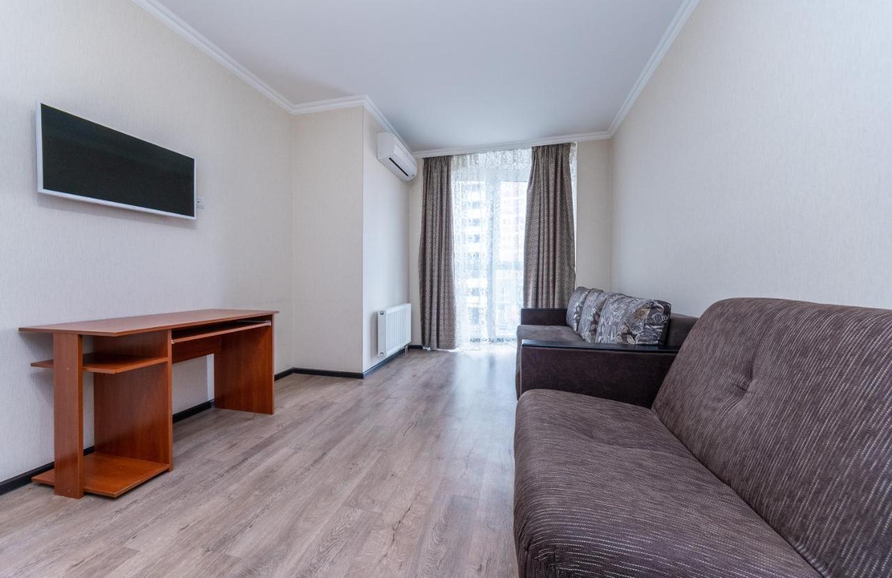 Flatrent Drahomanova 2A Apartman Kijev Kültér fotó
