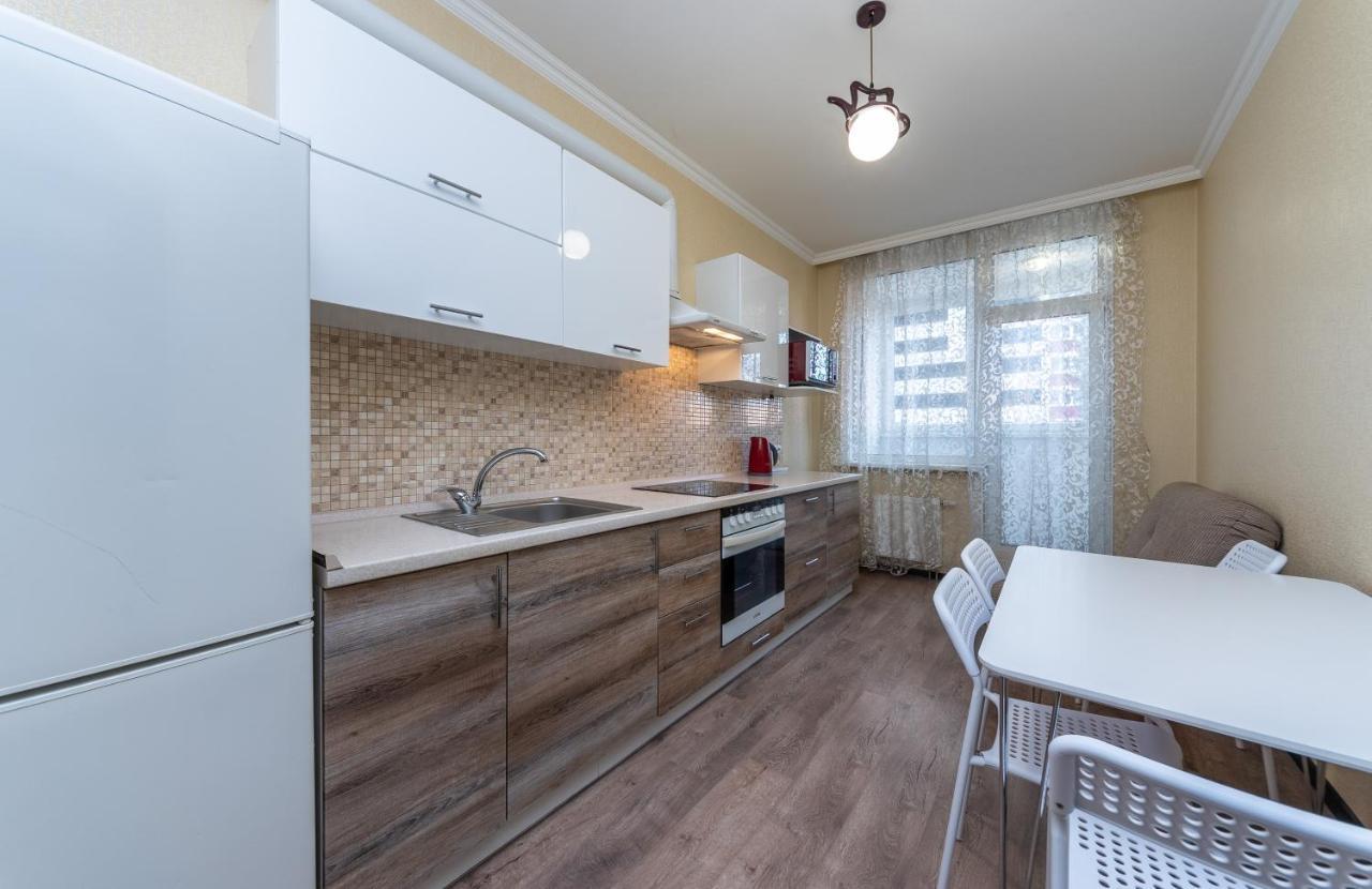 Flatrent Drahomanova 2A Apartman Kijev Kültér fotó