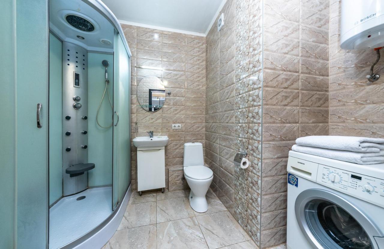 Flatrent Drahomanova 2A Apartman Kijev Kültér fotó