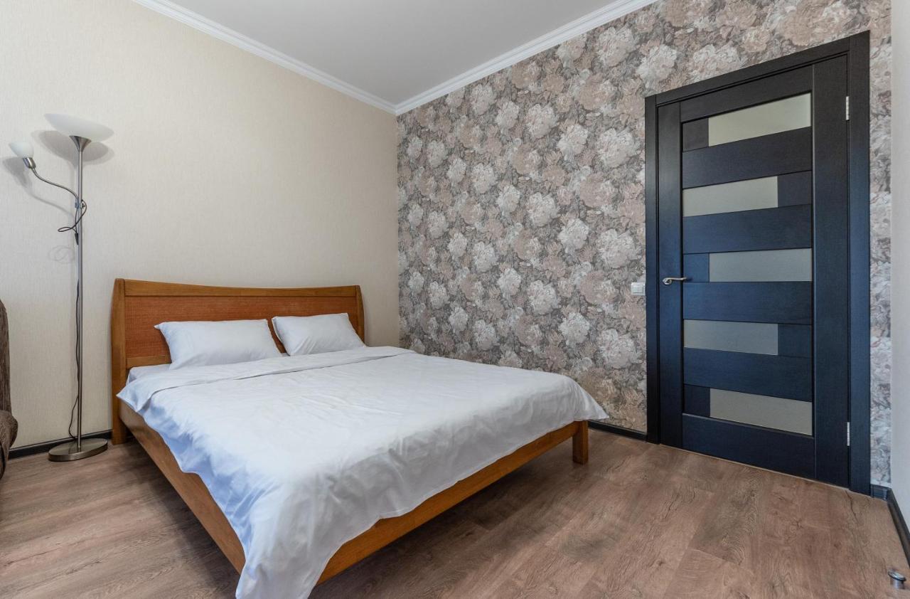 Flatrent Drahomanova 2A Apartman Kijev Kültér fotó