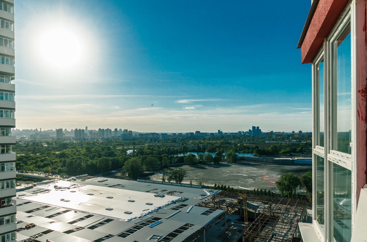 Flatrent Drahomanova 2A Apartman Kijev Kültér fotó