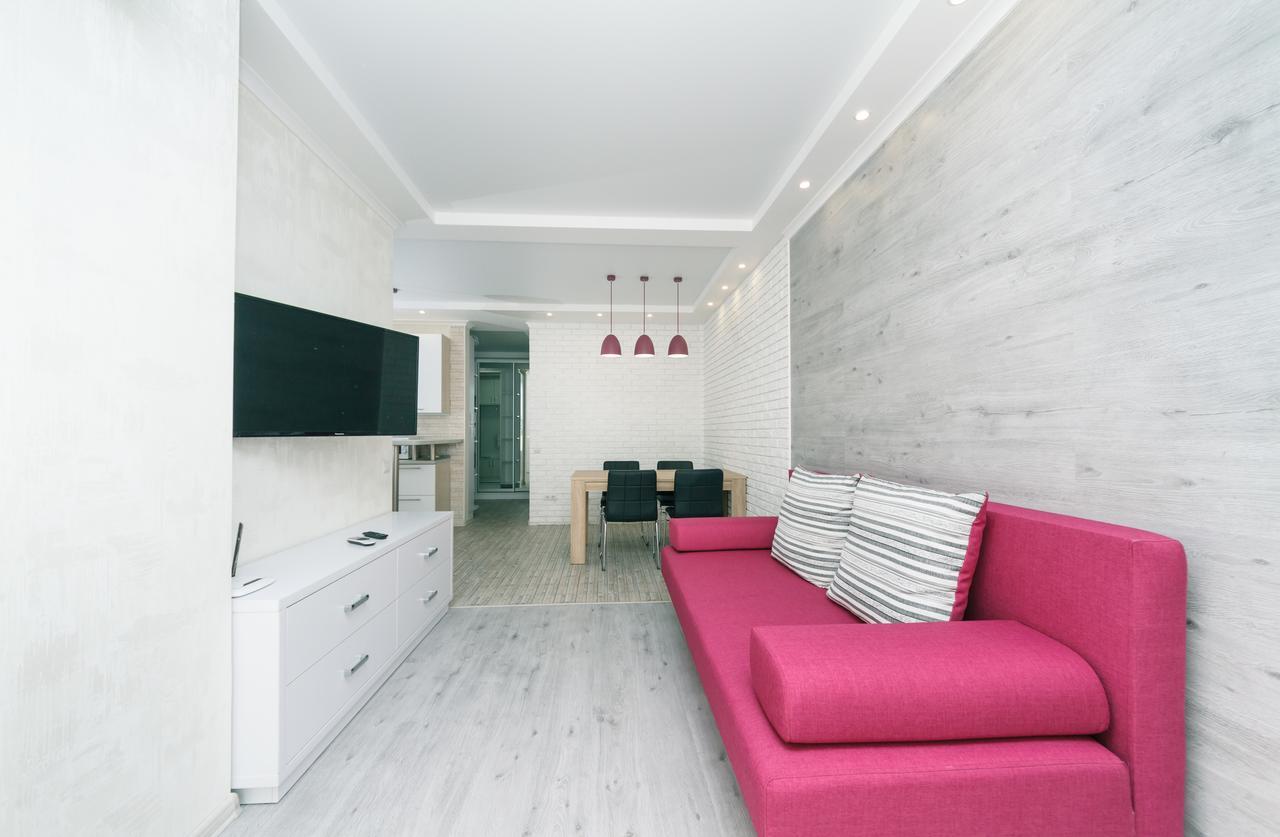 Flatrent Drahomanova 2A Apartman Kijev Kültér fotó