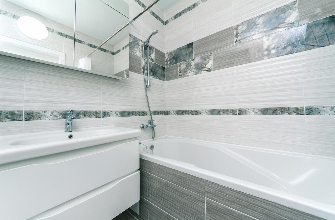 Flatrent Drahomanova 2A Apartman Kijev Kültér fotó