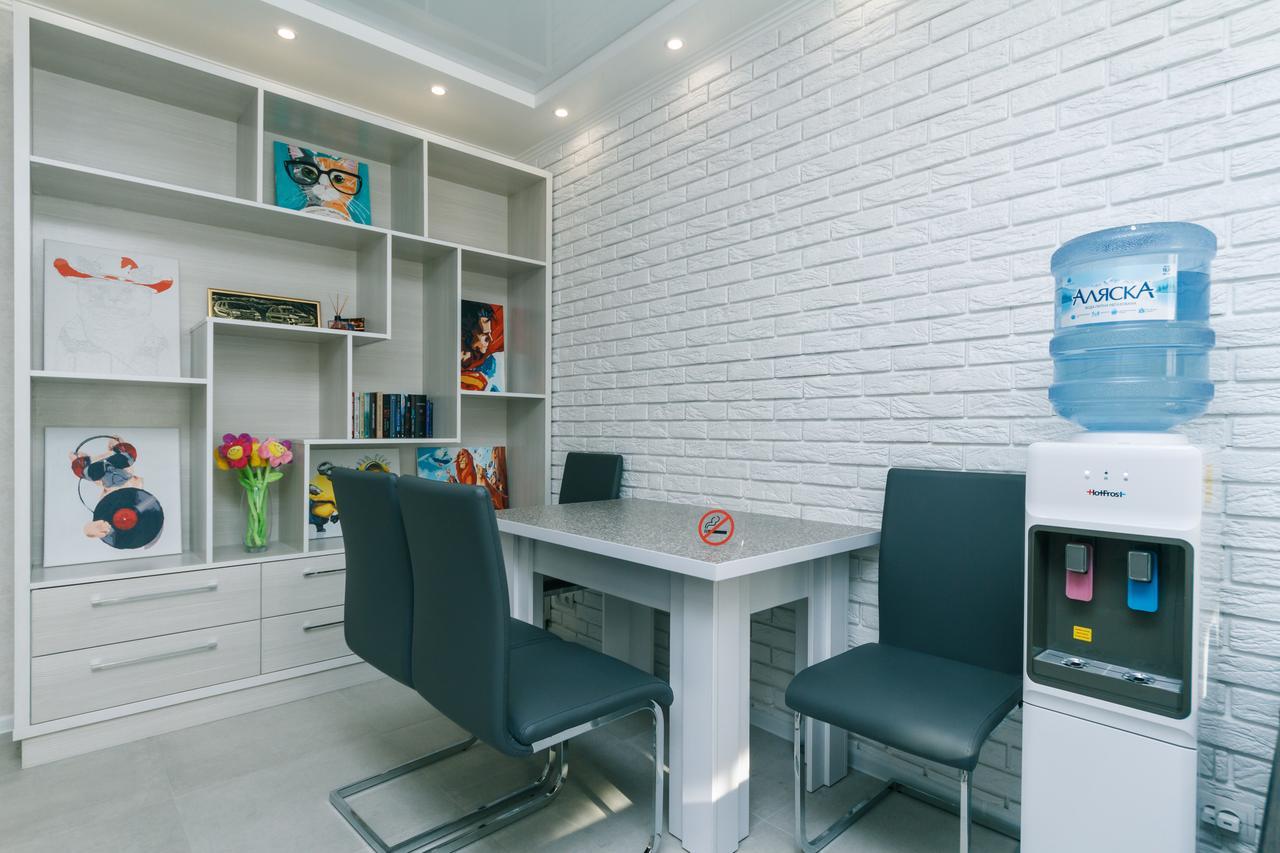 Flatrent Drahomanova 2A Apartman Kijev Kültér fotó