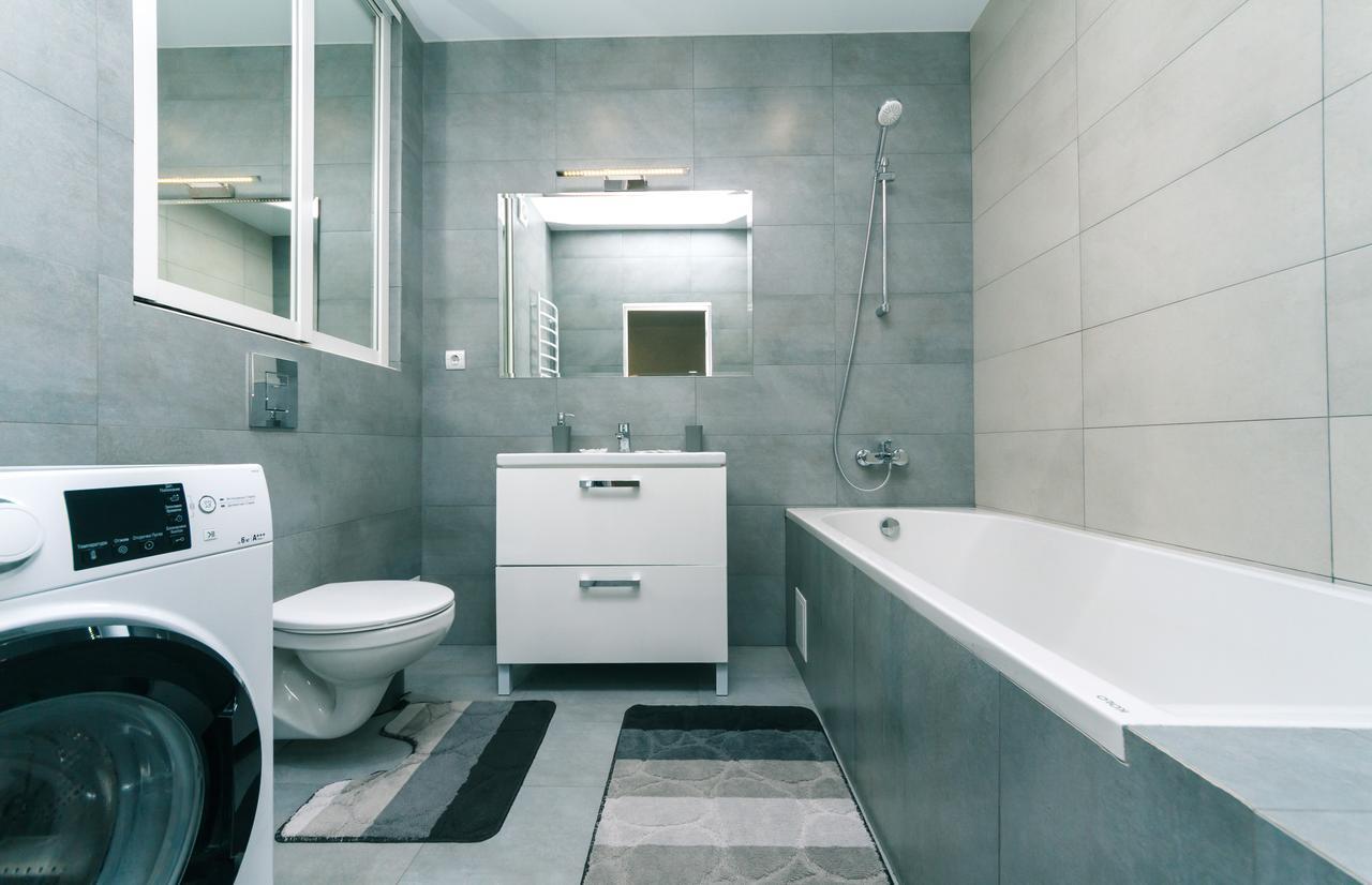 Flatrent Drahomanova 2A Apartman Kijev Kültér fotó