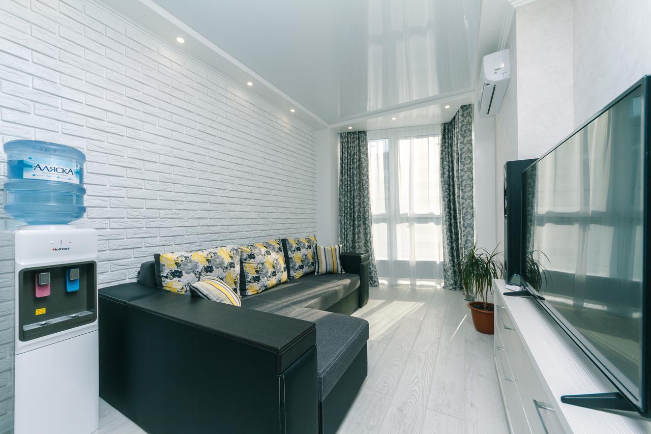 Flatrent Drahomanova 2A Apartman Kijev Kültér fotó